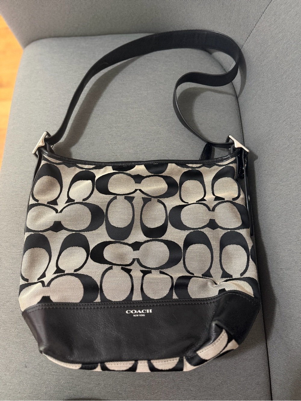Coach Legacy Signature C Duffle Hobo Bag Tote Purse Black logo shoulder bag